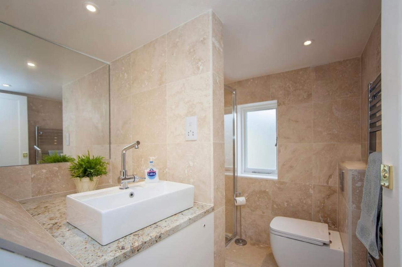 Lux City Centre Property, Slps 8 Bath Exterior photo