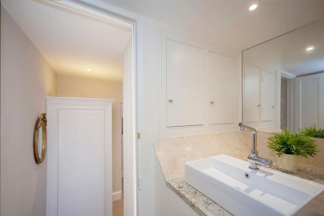 Lux City Centre Property, Slps 8 Bath Exterior photo